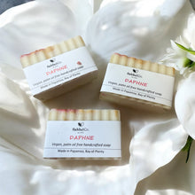 Load image into Gallery viewer, Daphne Body Bar