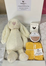Load image into Gallery viewer, Mum/Baby Gift Box