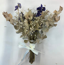 Load image into Gallery viewer, Dried flower mini posies