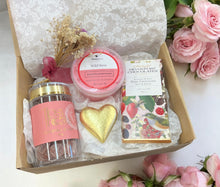 Load image into Gallery viewer, Pink Petal Gift Box