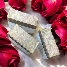 Load image into Gallery viewer, Passionfruit & Rose Body bar