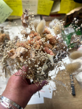 Load image into Gallery viewer, Dried flower mini posies