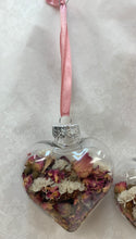 Load image into Gallery viewer, Dried Rose buds Heart Keepsake