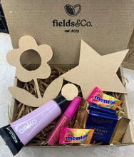 Load image into Gallery viewer, Childrens Painting Gift Box