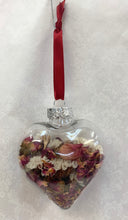 Load image into Gallery viewer, Dried Rose buds Heart Keepsake