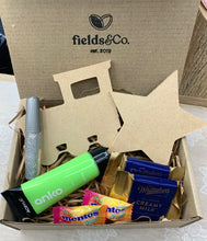 Load image into Gallery viewer, Childrens Painting Gift Box