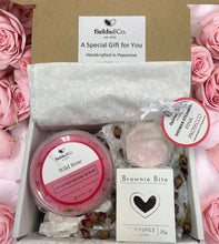 Load image into Gallery viewer, For Mum Gift Box
