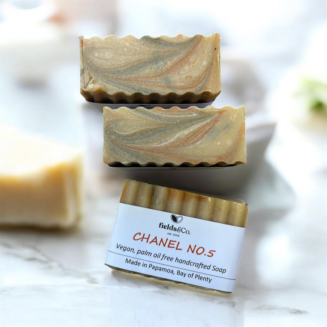 Chanel (type) Body Bar