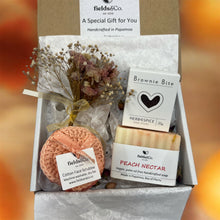 Load image into Gallery viewer, For Mum Gift Box
