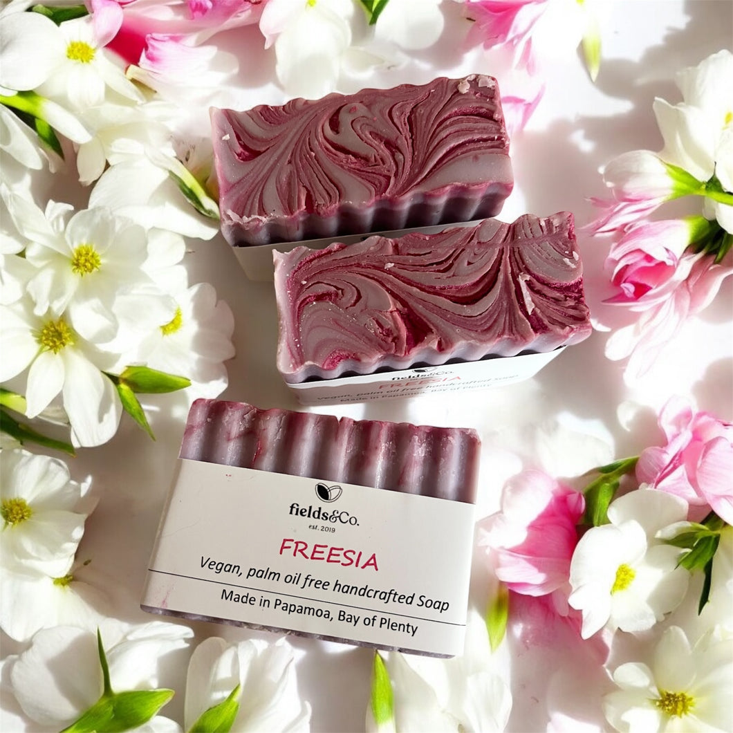 Freesia Body Bar