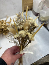 Load image into Gallery viewer, Dried flower mini posies

