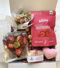 Load image into Gallery viewer, Pamper Her Gift Box
