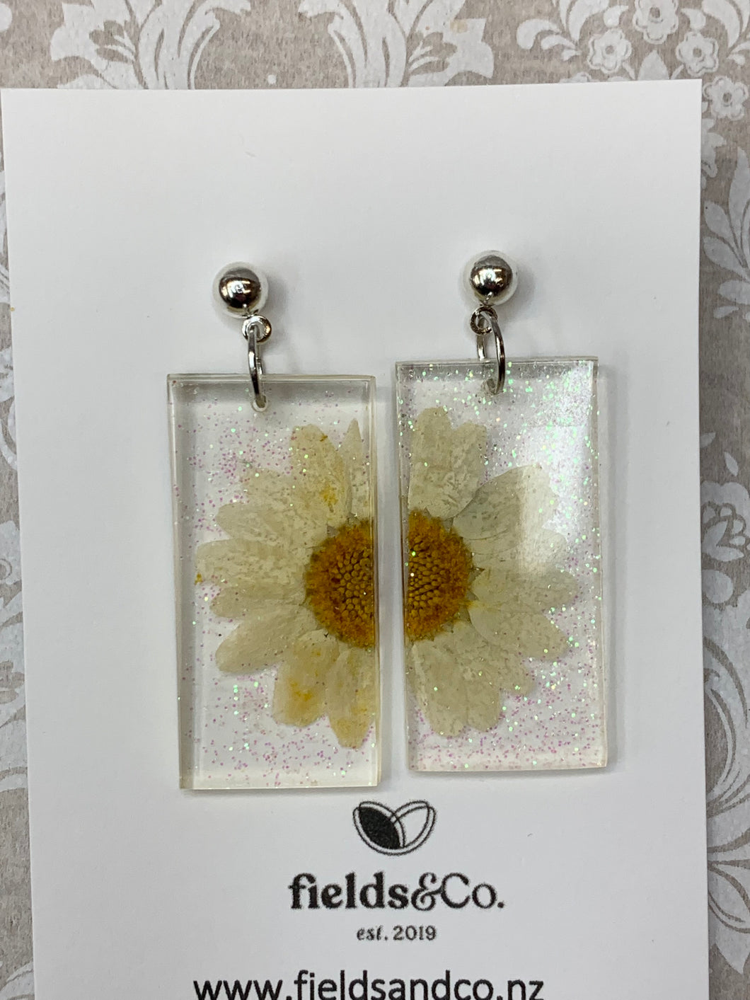 Daisy Resin Earrings